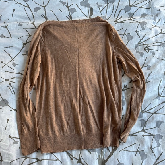 A new day v neck sweater - Picture 5 of 5